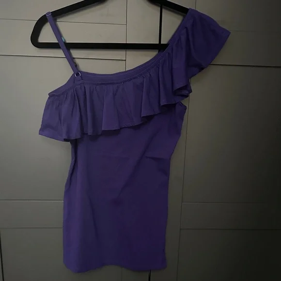 ROXY Purple Ruffled One-Shoulder Top. Size Small. - Picture 6 of 10